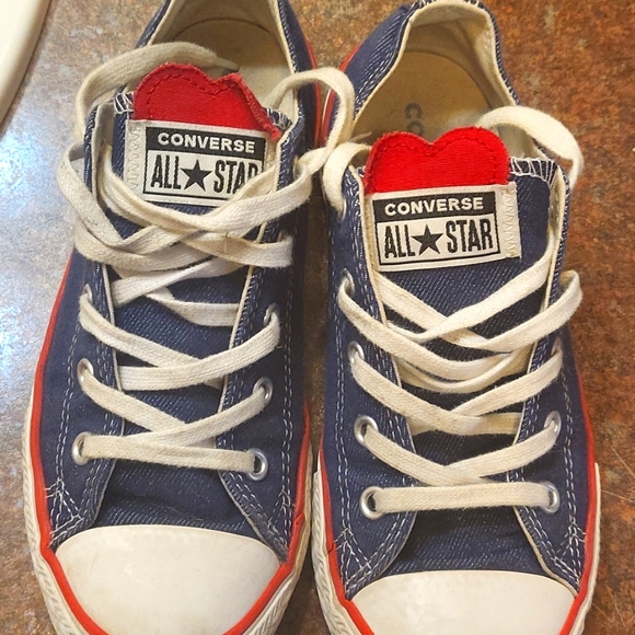 Converse Other - Converse sz 2 girls